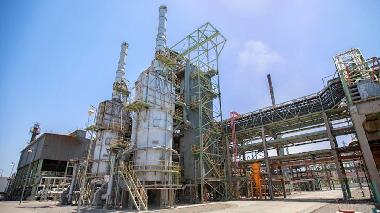 The Fergana oil refinery has been operational since 1959. Credit: Ministry of Energy of the Republic of Uzbekistan.