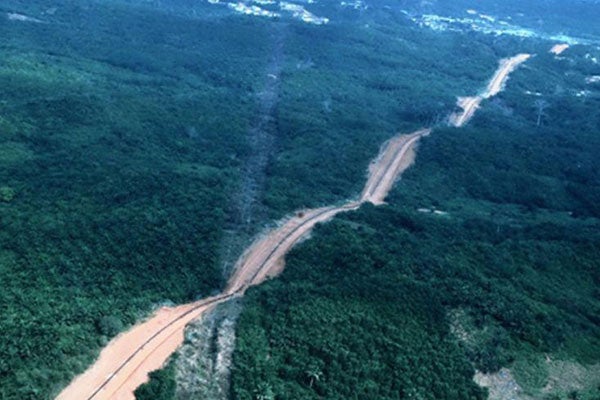 The onshore pipeline system includes a 111km-long main pipeline and a 74km-long lateral pipeline.